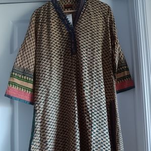 NWT Block Print Kurta set Hand Embroidery. BOUGHT in Banglade…